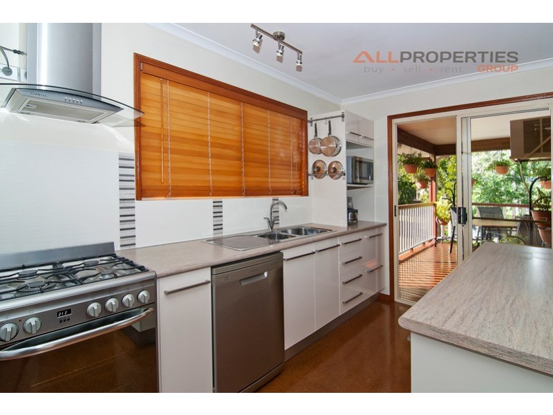 31-33 Teresa Drive, Munruben QLD 4125
