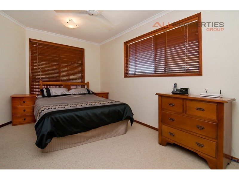 31-33 Teresa Drive, Munruben QLD 4125