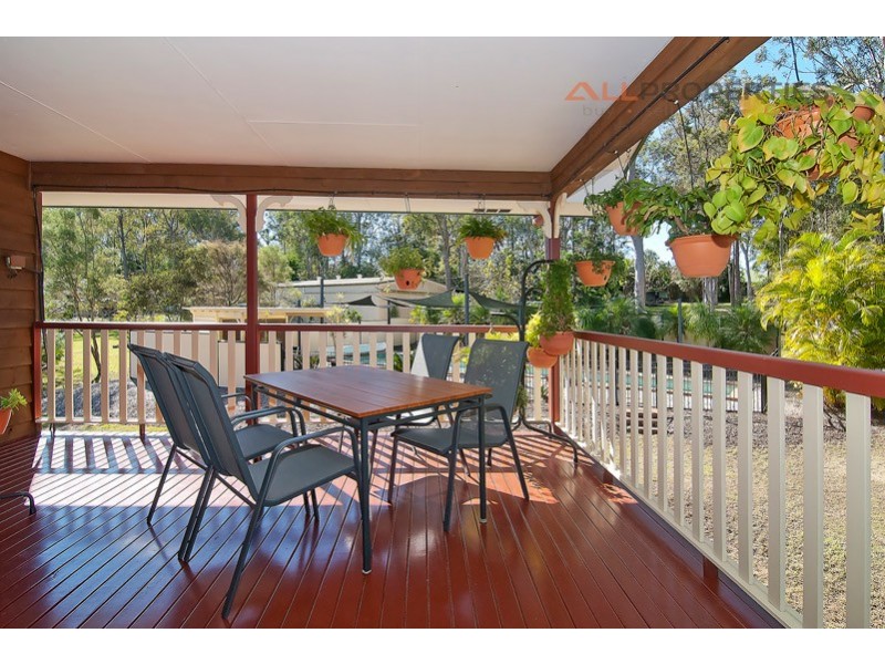31-33 Teresa Drive, Munruben QLD 4125