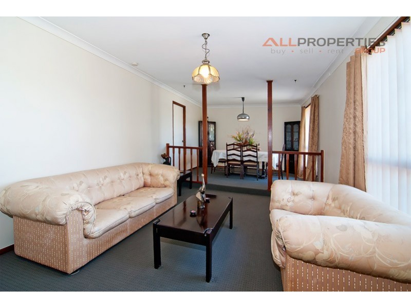 150 VANSITTART ROAD, Regents Park QLD 4118