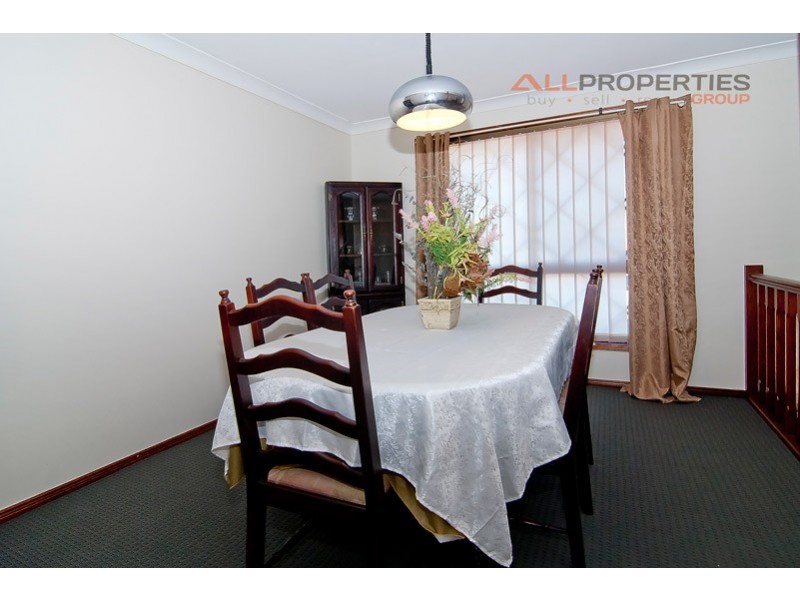 150 VANSITTART ROAD, Regents Park QLD 4118
