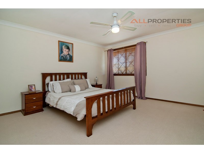 150 VANSITTART ROAD, Regents Park QLD 4118