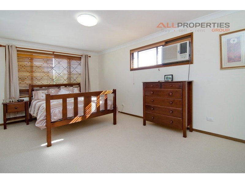 150 VANSITTART ROAD, Regents Park QLD 4118