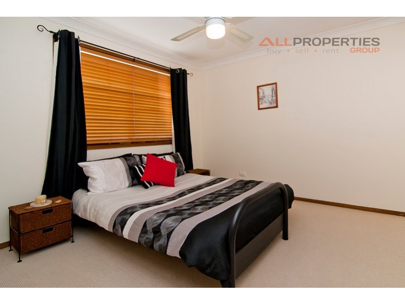 150 VANSITTART ROAD, Regents Park QLD 4118