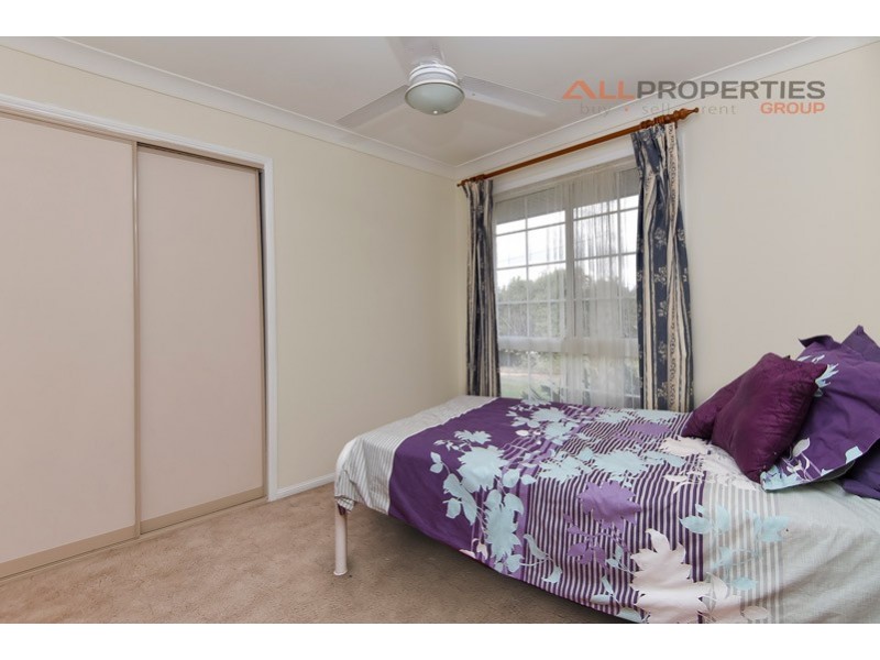 7 IBERIS COURT, Regents Park QLD 4118