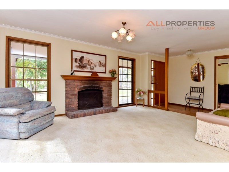 45 Crest Road, Greenbank QLD 4124