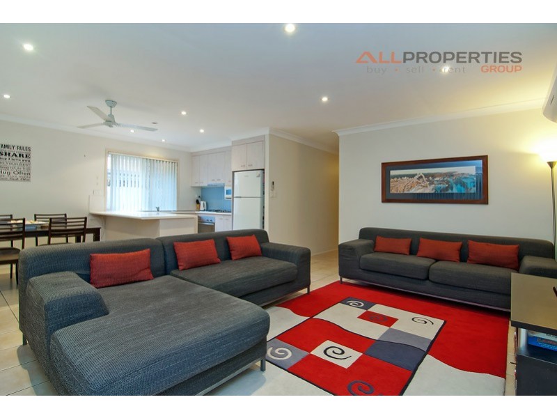 42 Oldbury Place, Forest Lake QLD 4078