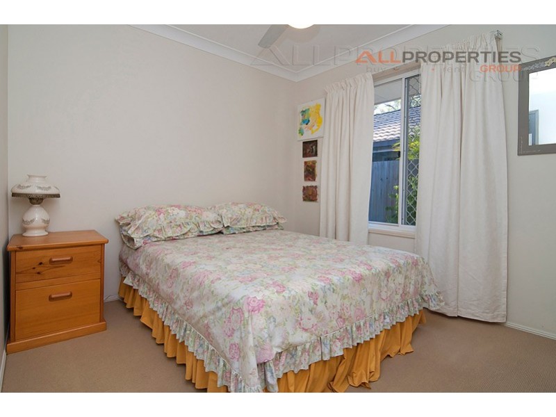 42 Oldbury Place, Forest Lake QLD 4078