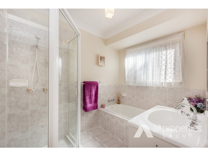 83 GORDONIA DRIVE, Regents Park QLD 4118