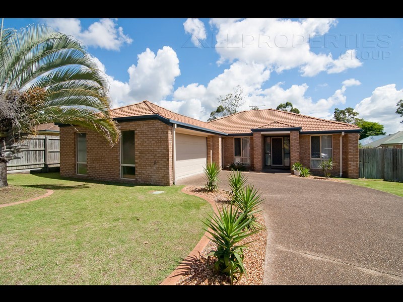 23 Hyde Pl, Forest Lake QLD 4078