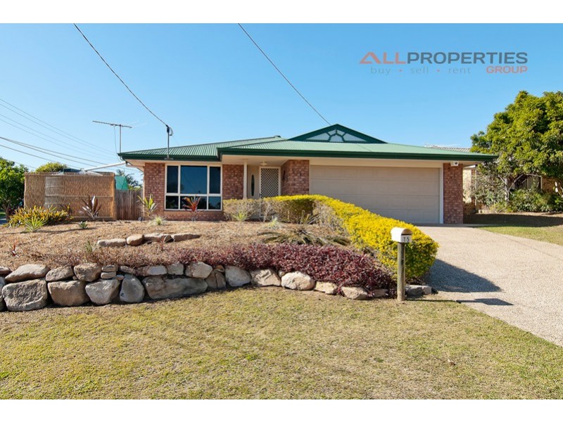 15 Seaton Street, Hillcrest QLD 4118