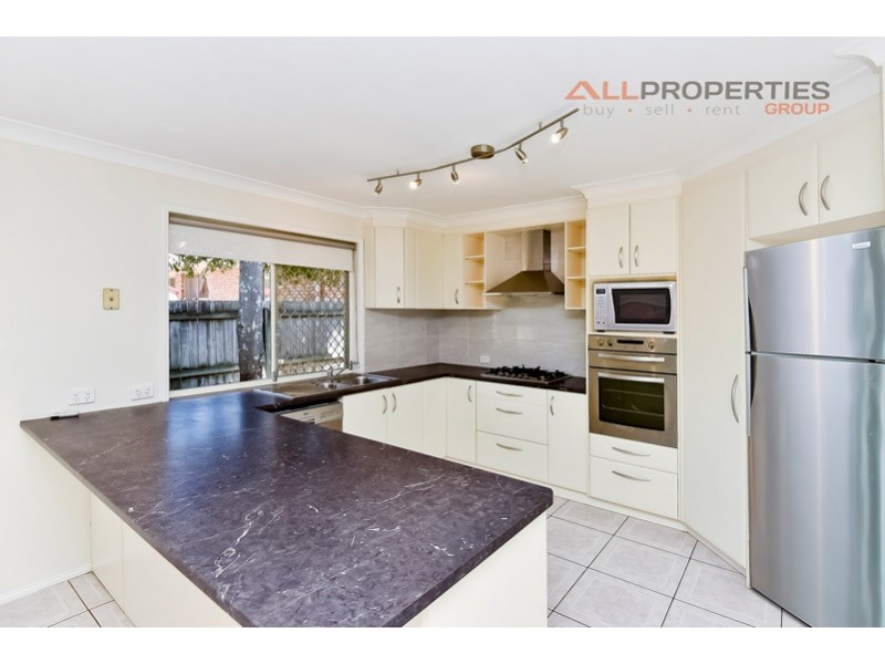 55 Honeysuckle Way, Calamvale QLD 4116