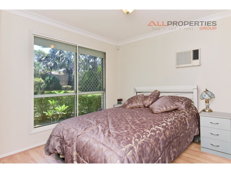 55 Honeysuckle Way, Calamvale QLD 4116