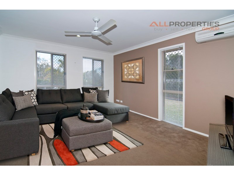 1 Sugar Glider St, Berrinba QLD 4117