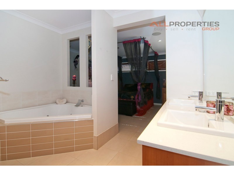 37 Vera Place, Tingalpa QLD 4173