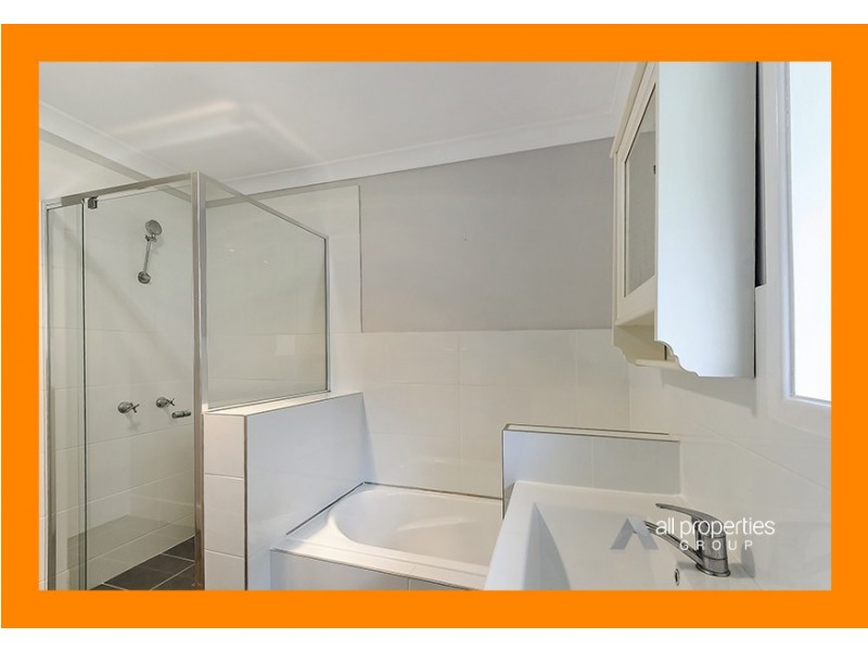 168 Emerald Drive, Regents Park QLD 4118