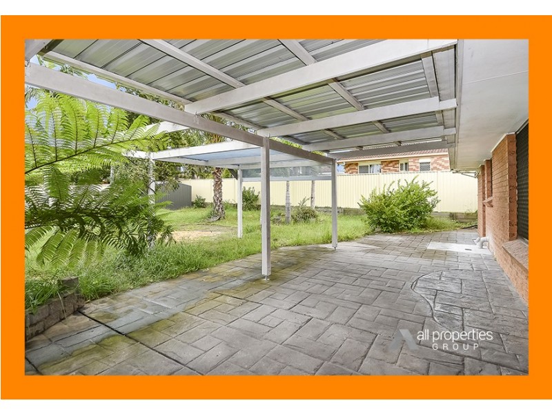 168 Emerald Drive, Regents Park QLD 4118