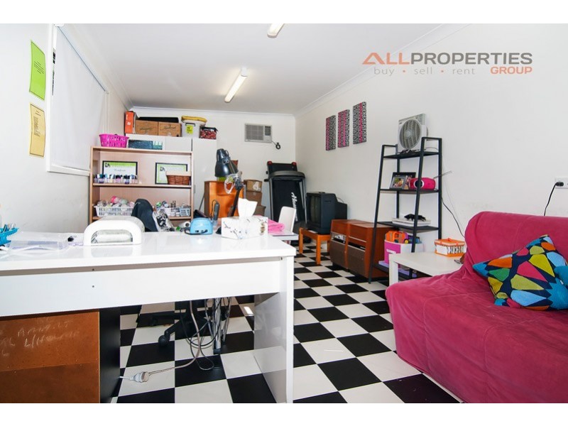 4 Tovey Road, Boronia Heights QLD 4124