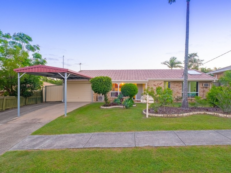 17 HALDHAM CRESCENT, Regents Park QLD 4118
