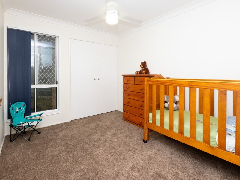 17 HALDHAM CRESCENT, Regents Park QLD 4118