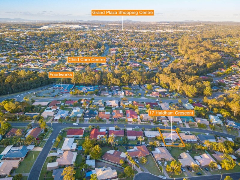 17 HALDHAM CRESCENT, Regents Park QLD 4118