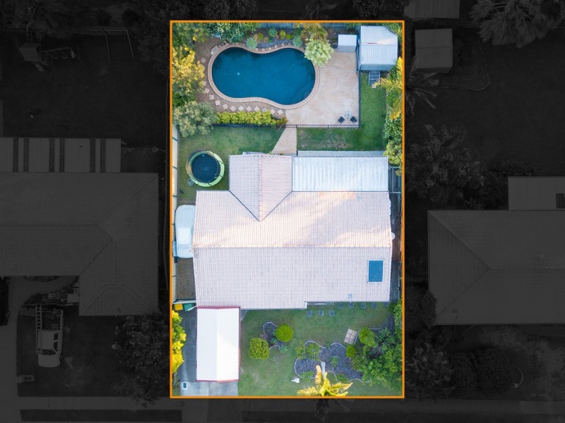 17 HALDHAM CRESCENT, Regents Park QLD 4118