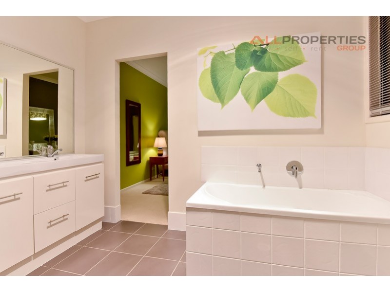 90-96 Canterbury Drive, Mundoolun QLD 4285