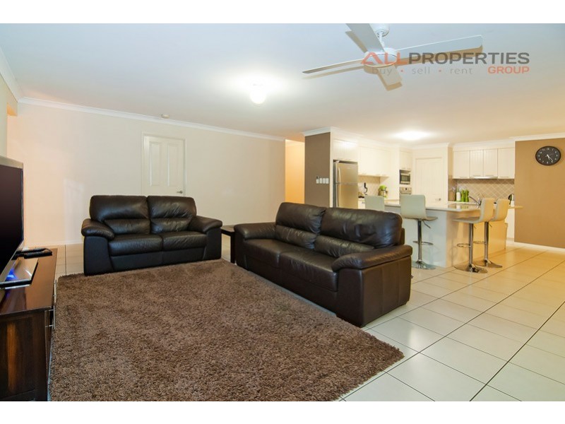 27 Avocet Ct, Greenbank QLD 4124