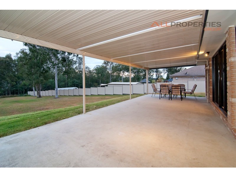 27 Avocet Ct, Greenbank QLD 4124