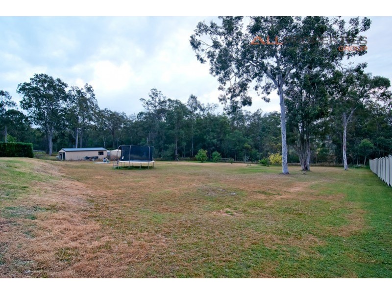 27 Avocet Ct, Greenbank QLD 4124