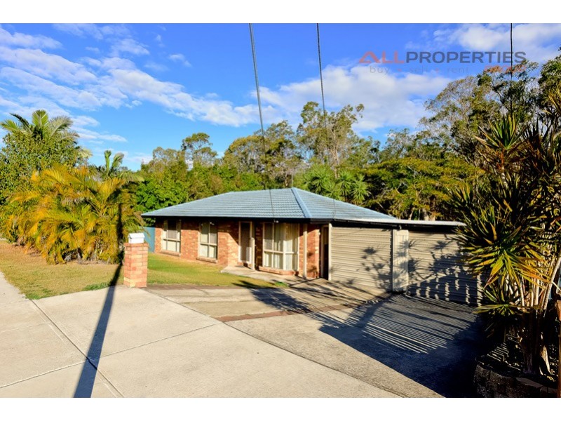 11 CONIFER STREET, Hillcrest QLD 4118