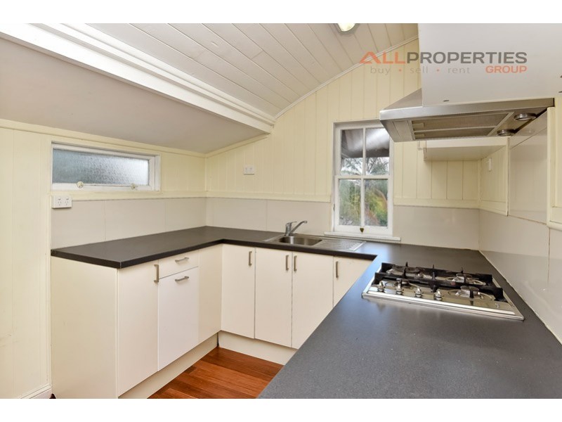 6 Boundary Street, Bundamba QLD 4304