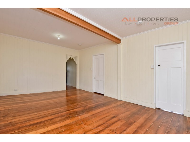 6 Boundary Street, Bundamba QLD 4304