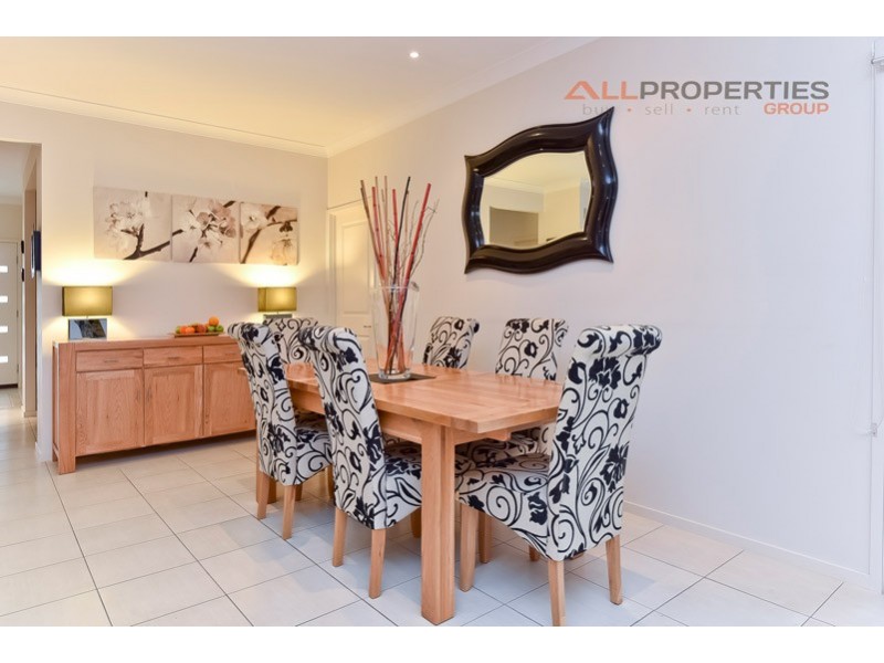 12 Gardenia Circuit, Heathwood QLD 4110