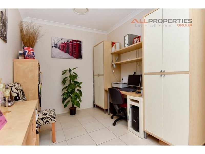 12 Gardenia Circuit, Heathwood QLD 4110