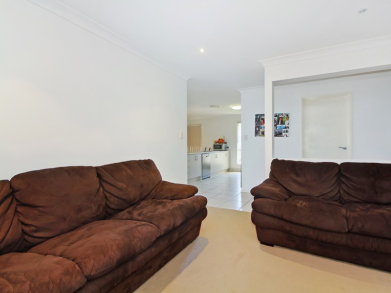 17 Juniper Street, Heathwood QLD 4110