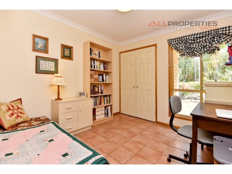 48 Palmerston Court, Munruben QLD 4125