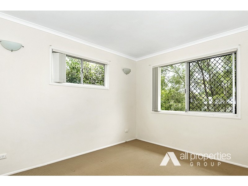 10 Forestwood Street, Crestmead QLD 4132