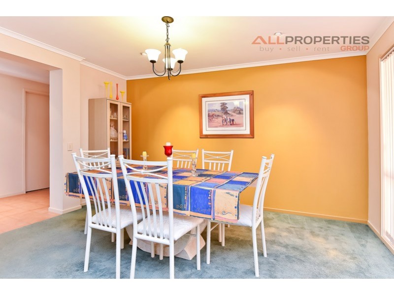 5 Glenfield St, Parkinson QLD 4115