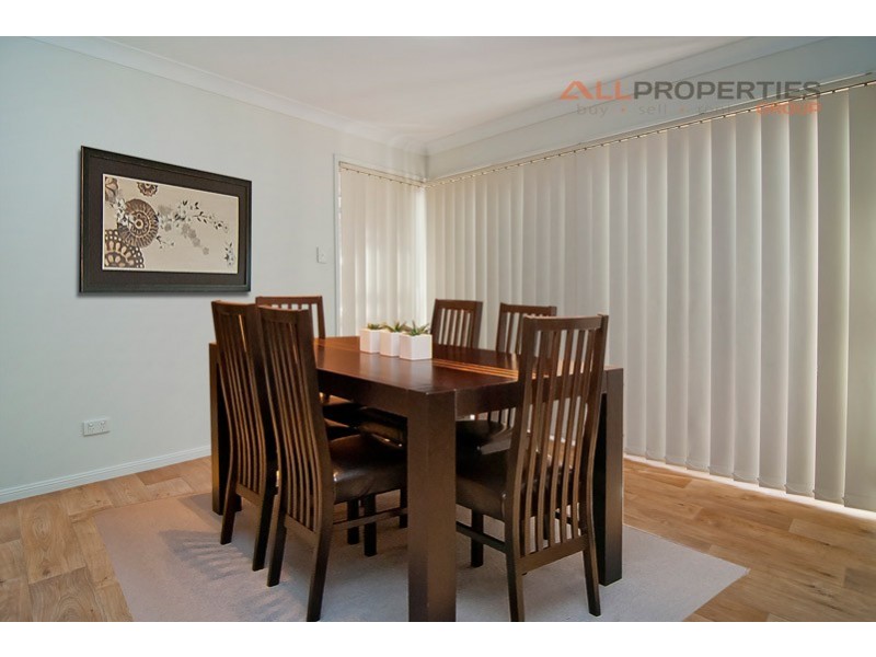 5 Summerhill Place, Forest Lake QLD 4078
