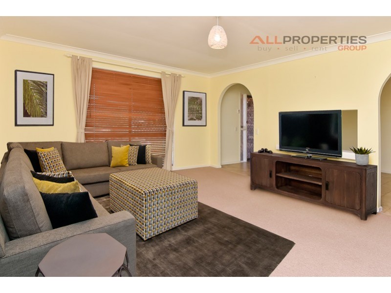 181 EMERALD DRIVE, Regents Park QLD 4118
