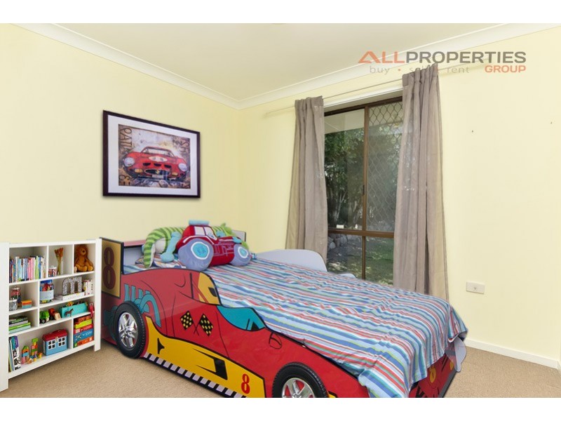 181 EMERALD DRIVE, Regents Park QLD 4118