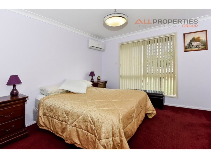 6 FOLIUM COURT, Regents Park QLD 4118