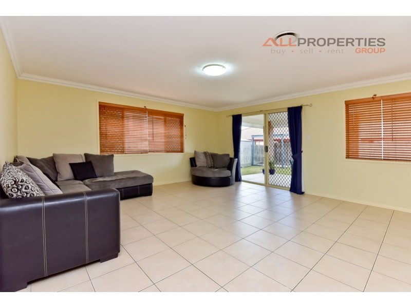 25 Central Street, Calamvale QLD 4116