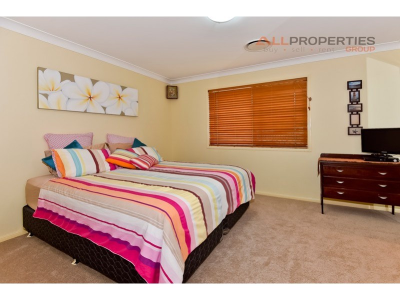 25 Central Street, Calamvale QLD 4116