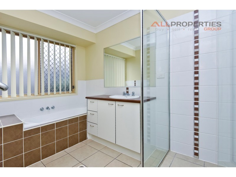 40 Lamberth Road, Regents Park QLD 4118