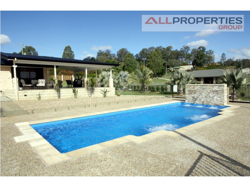 Woodhill QLD 4285