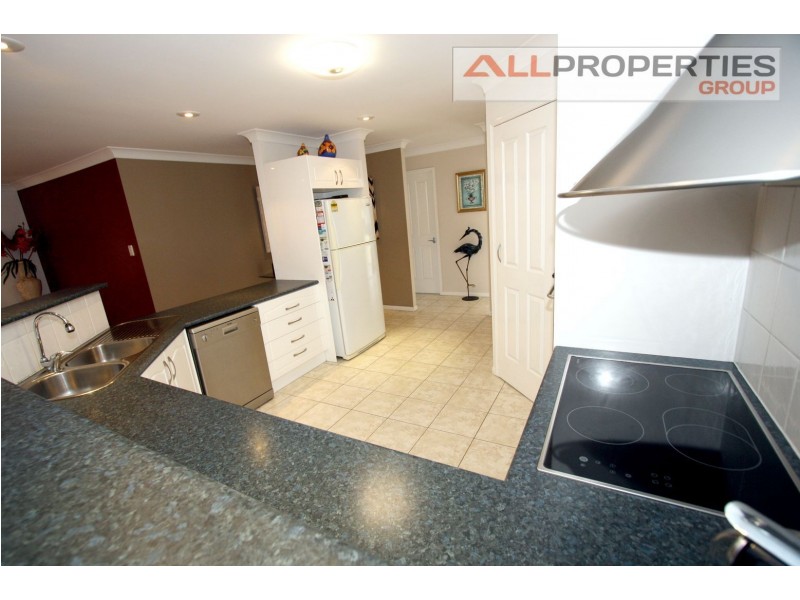 Woodhill QLD 4285