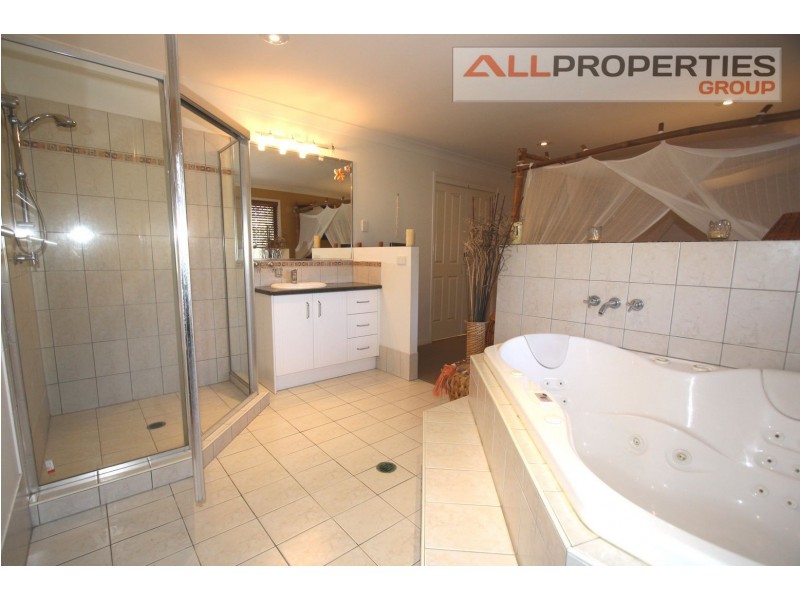 Woodhill QLD 4285