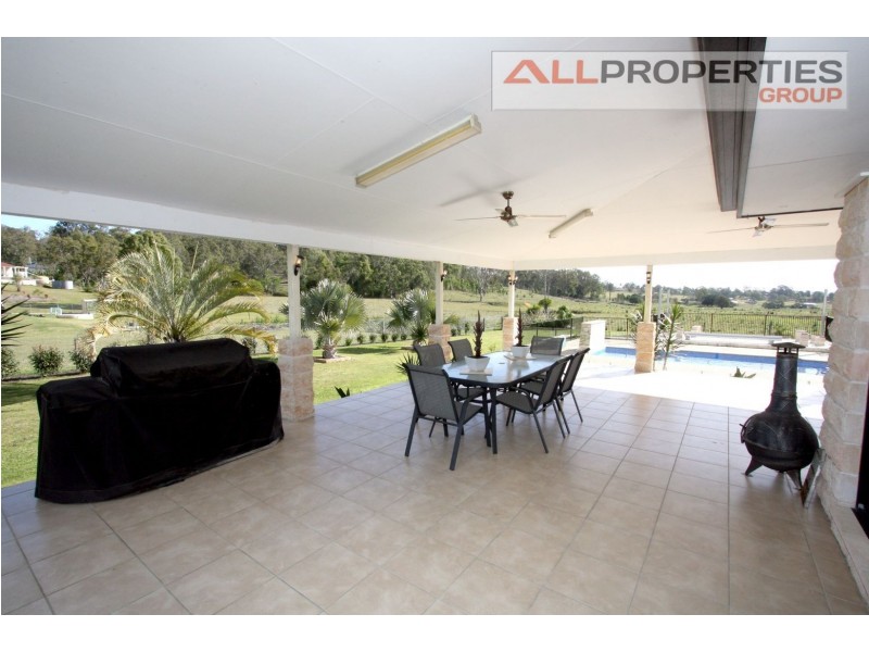 Woodhill QLD 4285